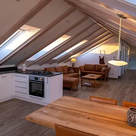Pinna Nobilis Penthouse
