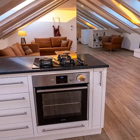 Pinna Nobilis Penthouse
