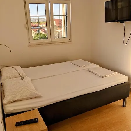 Pinna Nobilis Penthouse